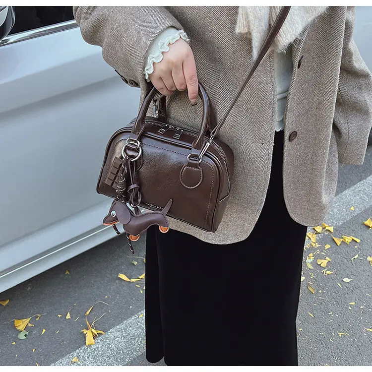 Women's Cross-Border Shoulder Bag Brown Leather 2026 Winter New Style — feature 11