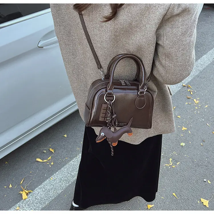 Women's Cross-Border Shoulder Bag Brown Leather 2026 Winter New Style — feature 12