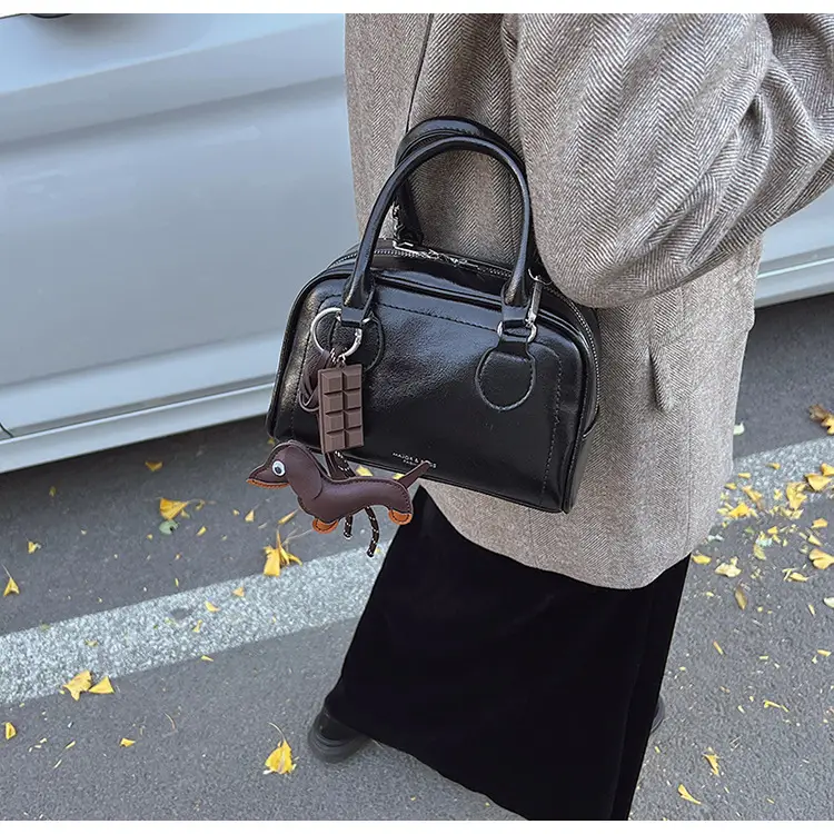 Women's Cross-Border Shoulder Bag Brown Leather 2026 Winter New Style — feature 15