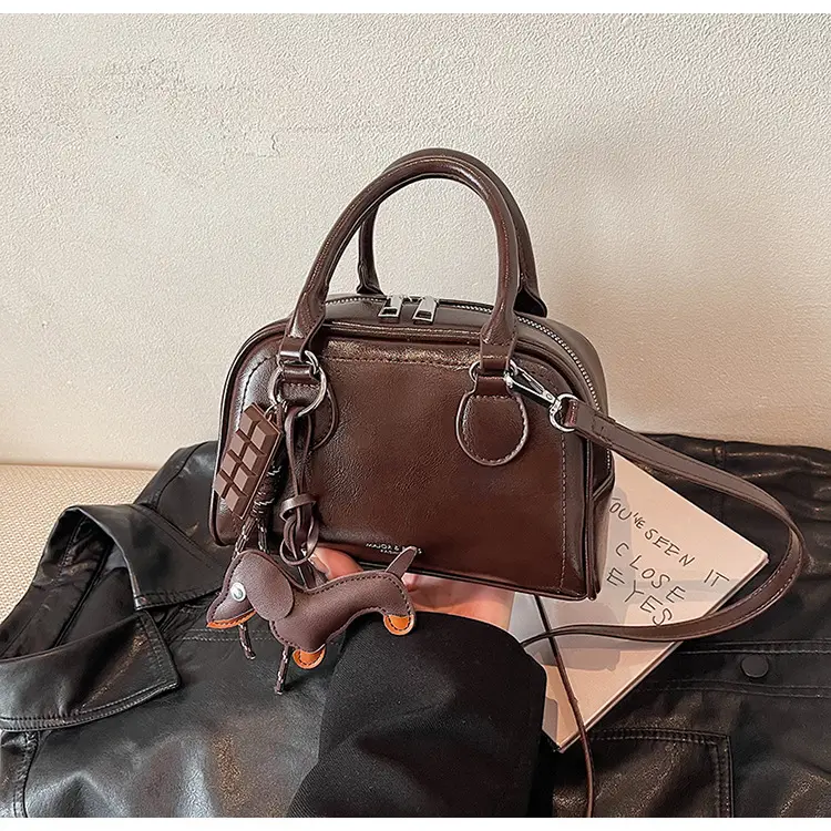 Women's Cross-Border Shoulder Bag Brown Leather 2026 Winter New Style — feature 36