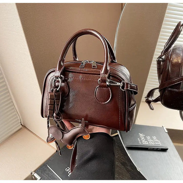 Women's Cross-Border Shoulder Bag Brown Leather 2026 Winter New Style — feature 45