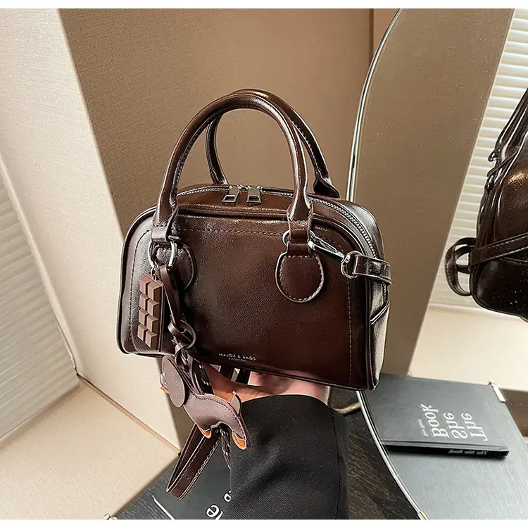 Women's Cross-Border Shoulder Bag Brown Leather 2026 Winter New Style — feature 48