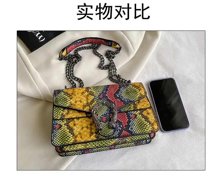 Retro Croc Leather Chain Shoulder Bag Women — feature 5