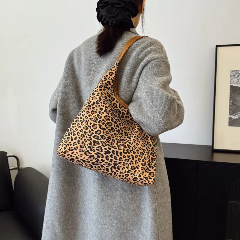 Leopard Print Large Capacity Tote Bag for Women