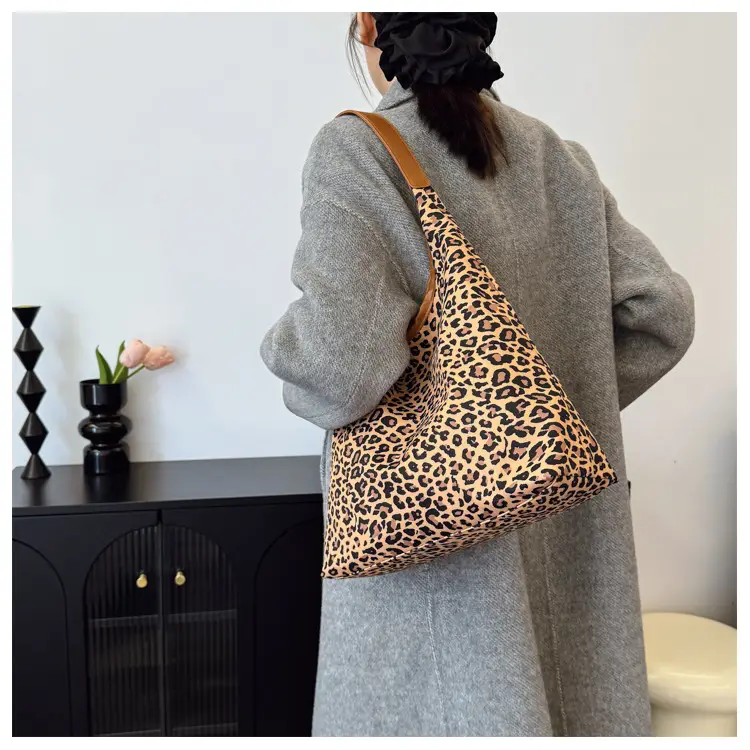 Leopard Print Large Capacity Tote Bag for Women — feature 12