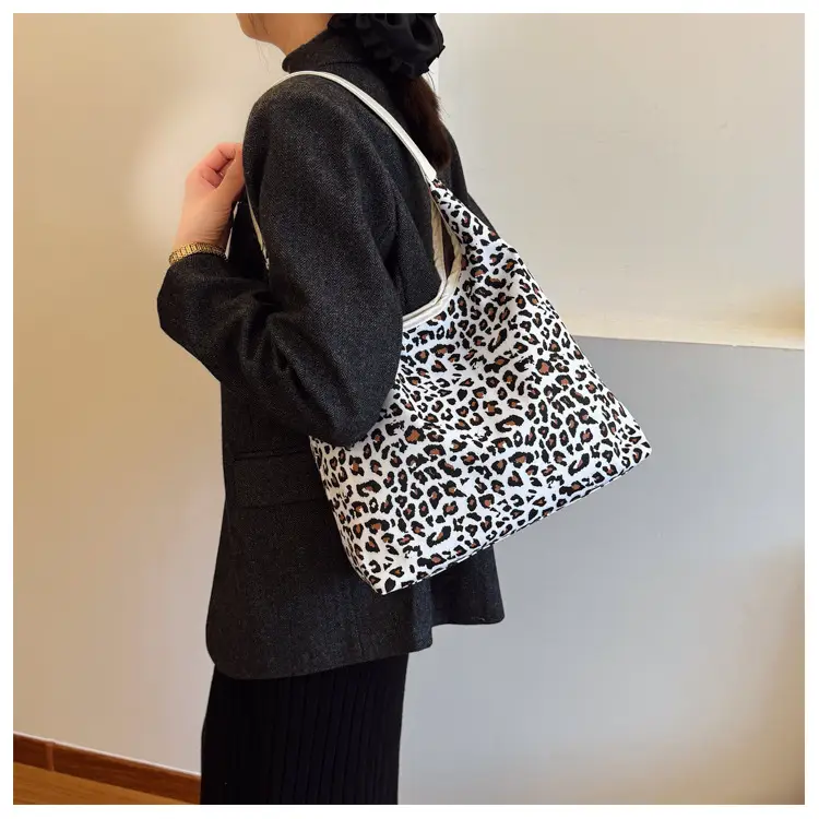 Leopard Print Large Capacity Tote Bag for Women — feature 9