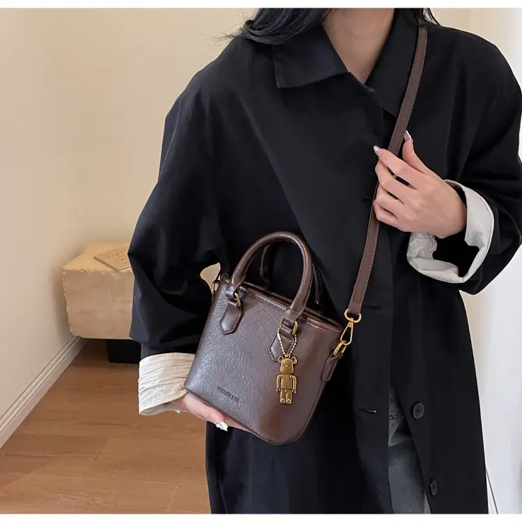 Women's Brown Leather Bucket Bag 2026 New — feature 24