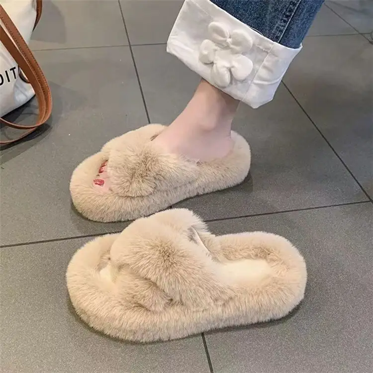 All-match Mao Mao Mao Slippers Women's Thick Bottom Outer Wear Autumn and Winter New Super Fire Net Red Slippers with Elevated Heel Cross Cotton Slippers