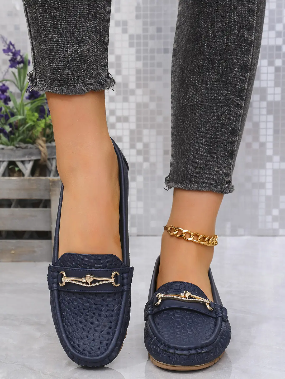 Plus-Size Popular Foreign Trade Stitched Laser-Cut Women's Flat Loafers, Cross-Border E-Commerce Supply, Retro Foreign Trade Same Style — feature 13