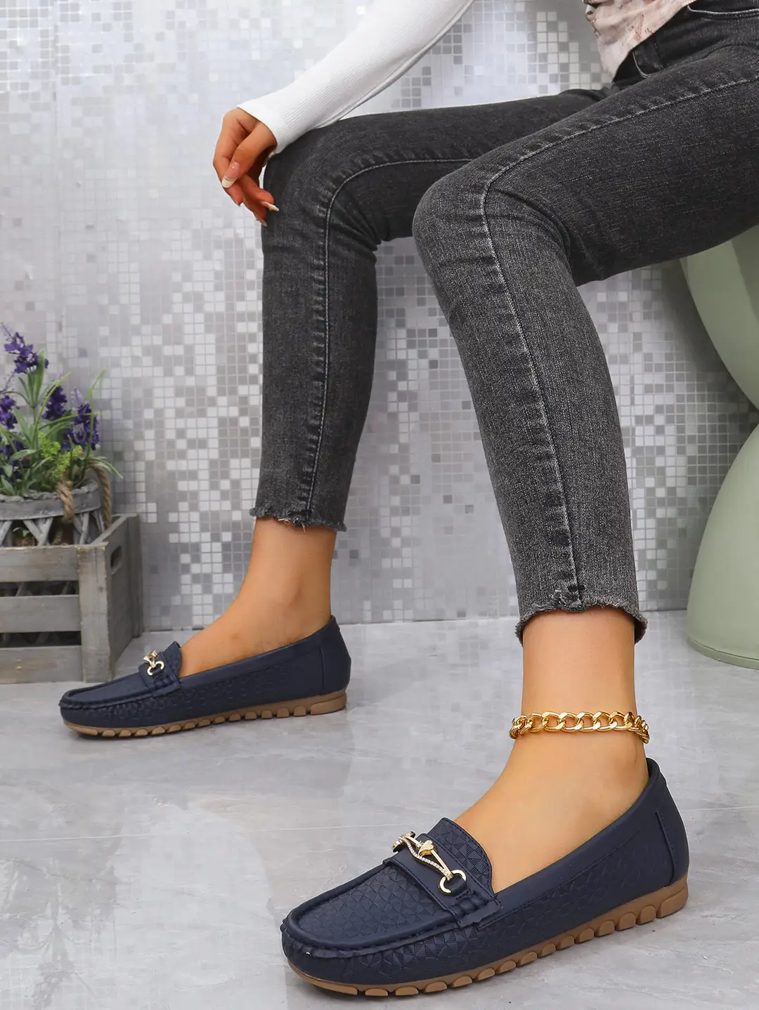 Plus-Size Popular Foreign Trade Stitched Laser-Cut Women's Flat Loafers, Cross-Border E-Commerce Supply, Retro Foreign Trade Same Style — feature 14