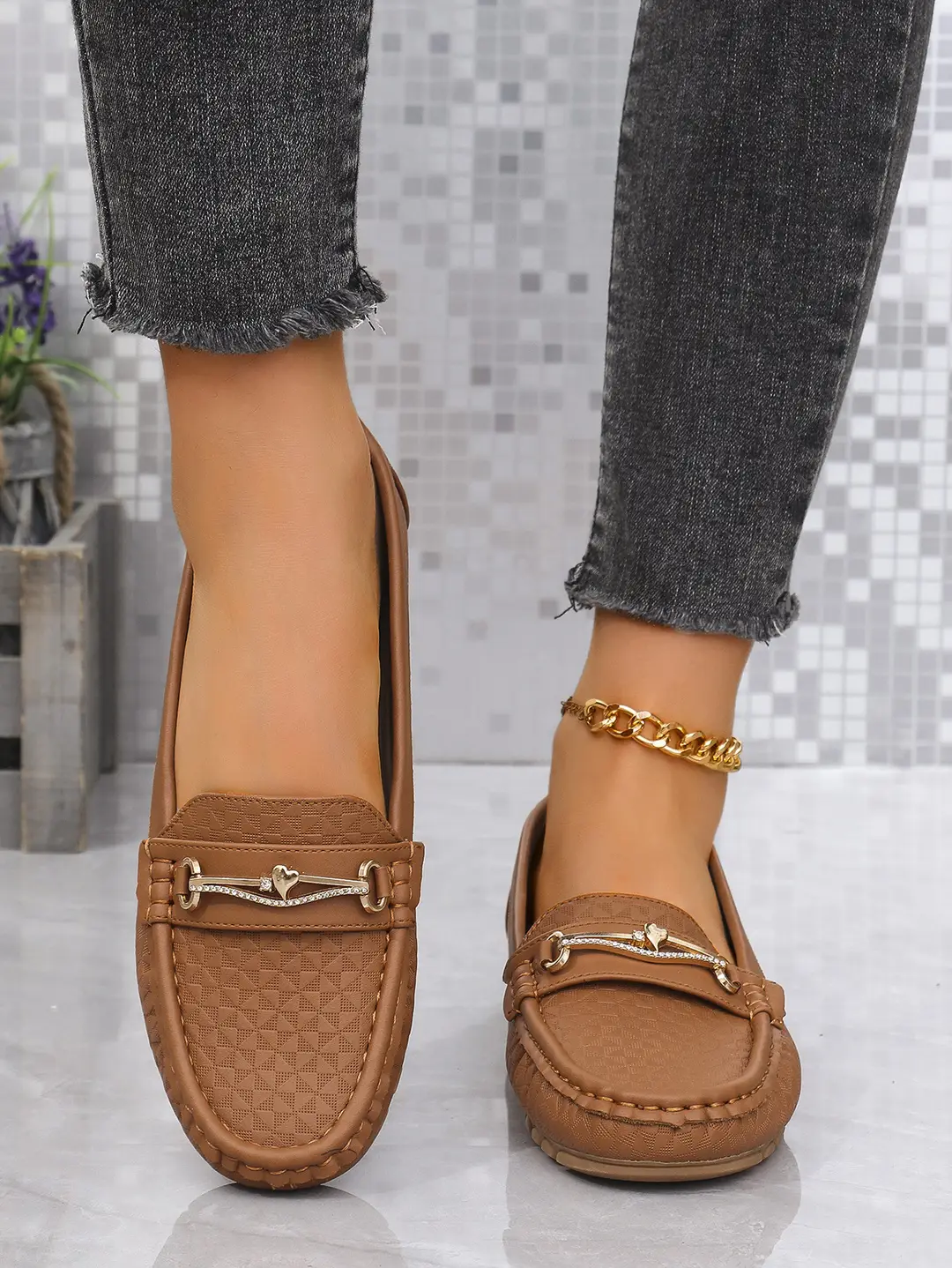 Plus-Size Popular Foreign Trade Stitched Laser-Cut Women's Flat Loafers, Cross-Border E-Commerce Supply, Retro Foreign Trade Same Style — feature 17