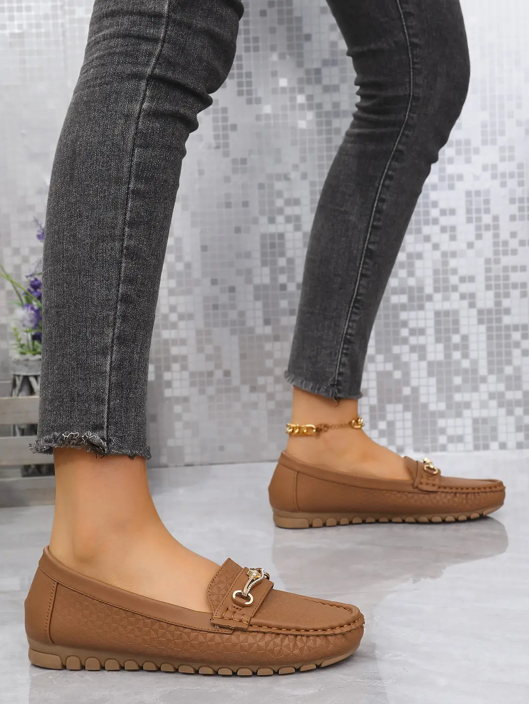 Plus-Size Popular Foreign Trade Stitched Laser-Cut Women's Flat Loafers, Cross-Border E-Commerce Supply, Retro Foreign Trade Same Style — feature 18
