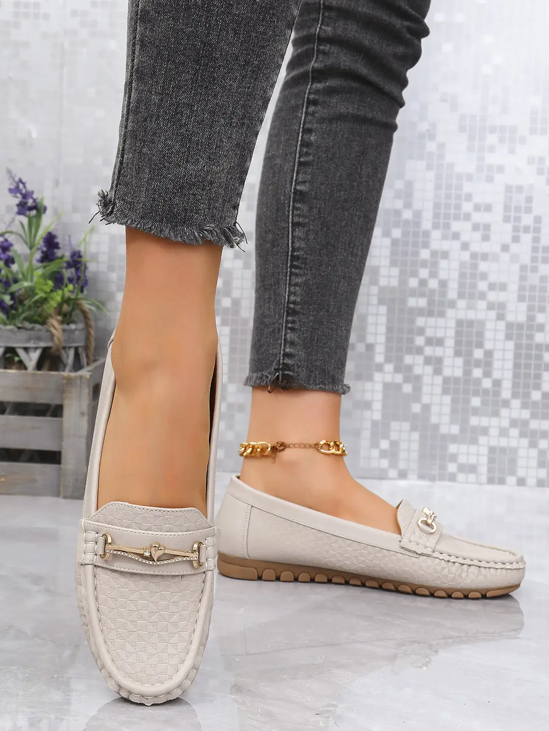 Plus-Size Popular Foreign Trade Stitched Laser-Cut Women's Flat Loafers, Cross-Border E-Commerce Supply, Retro Foreign Trade Same Style — feature 6