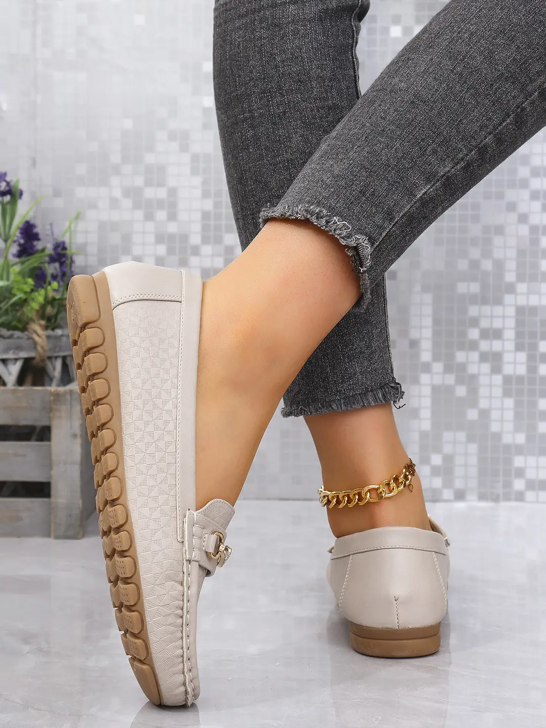 Plus-Size Popular Foreign Trade Stitched Laser-Cut Women's Flat Loafers, Cross-Border E-Commerce Supply, Retro Foreign Trade Same Style — feature 7