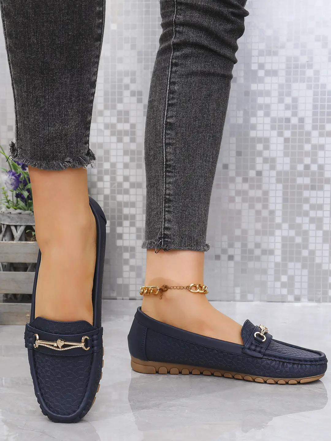 Plus-Size Popular Foreign Trade Stitched Laser-Cut Women's Flat Loafers, Cross-Border E-Commerce Supply, Retro Foreign Trade Same Style — feature 8