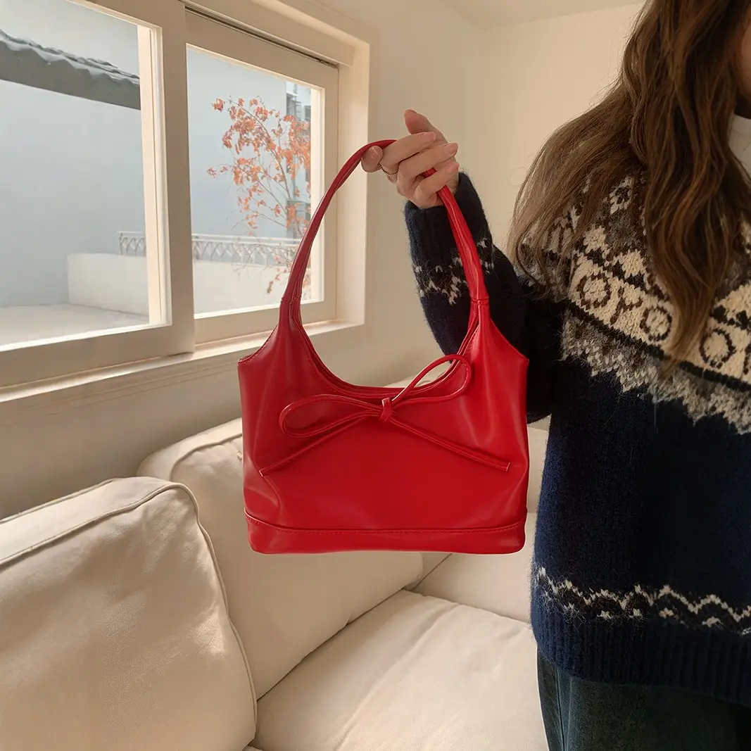Red Vintage Bow Commuter Handbag for Women