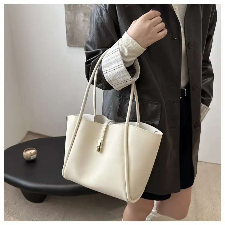 Black Women's Large Capacity Tote Bag with Gold Clasp — feature 6