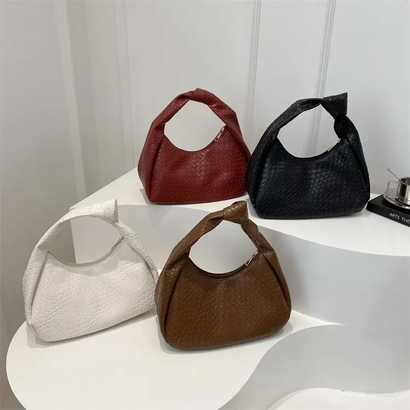 Retro Woven Diamond Bag for Women Large Capacity Casual Shoulder Bag - Image 8