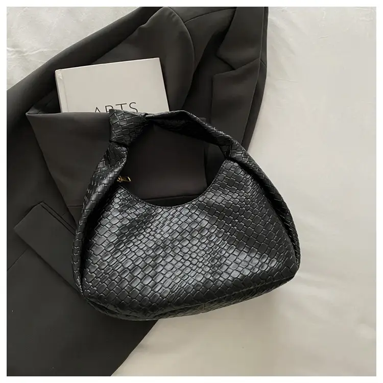 Retro Woven Diamond Bag for Women Large Capacity Casual Shoulder Bag — feature 20