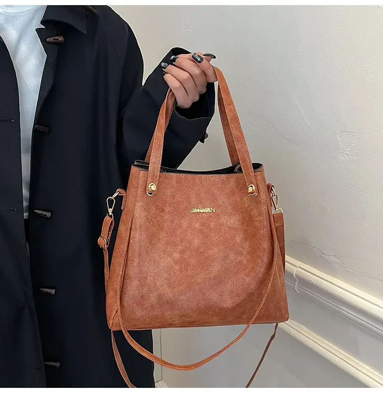Women's Brown Leather Shoulder Crossbody Bag 2024 Winter New — feature 10