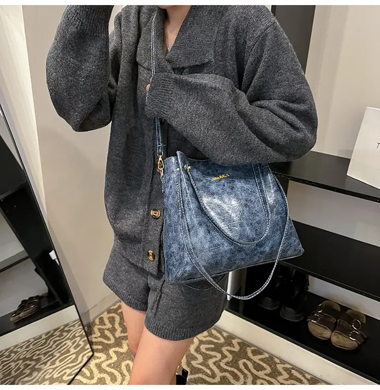 Women's Brown Leather Shoulder Crossbody Bag 2024 Winter New — feature 16
