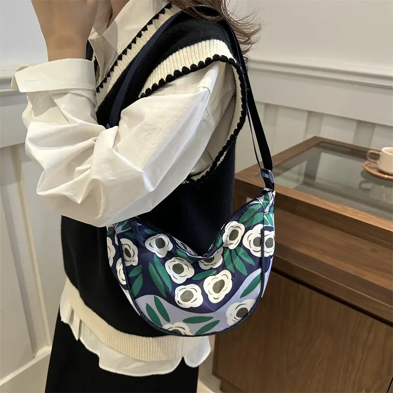 Women's Floral Crossbody Bag Large Capacity Winter 2024 - Image 6