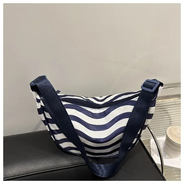 Textured Striped Women's Shoulder Crossbody Bag Large Capacity — feature 24