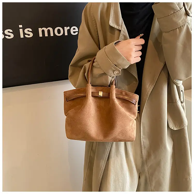 Black Faux Leather Crossbody Bag 2024 Trendy — feature 18