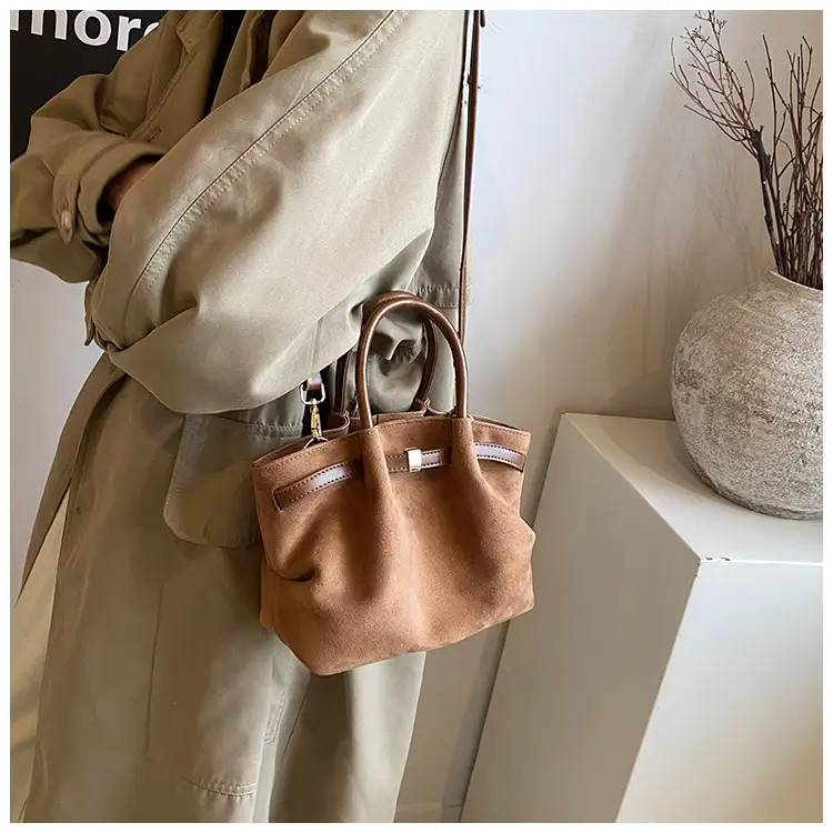 Black Faux Leather Crossbody Bag 2024 Trendy — feature 20