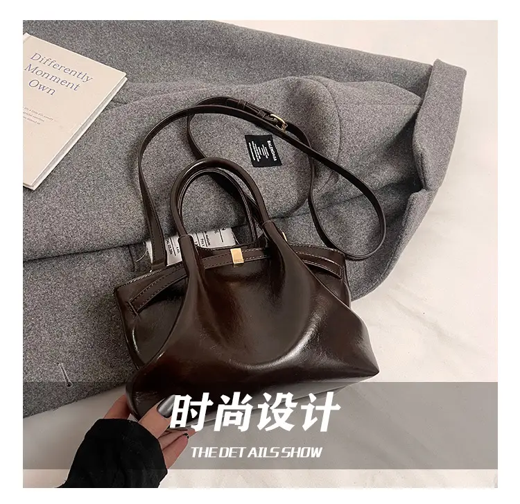 Black Faux Leather Crossbody Bag 2024 Trendy — feature 3