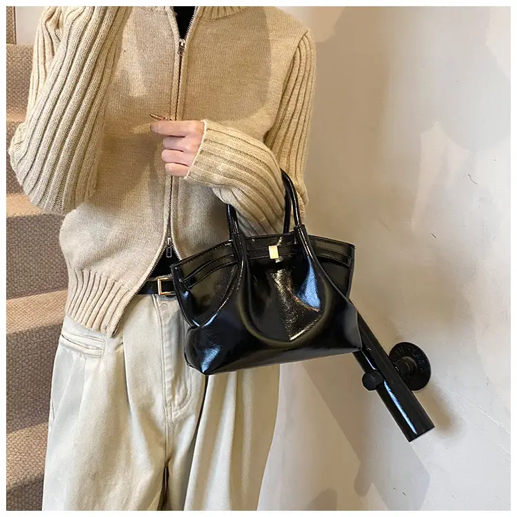 Black Faux Leather Crossbody Bag 2024 Trendy — feature 30