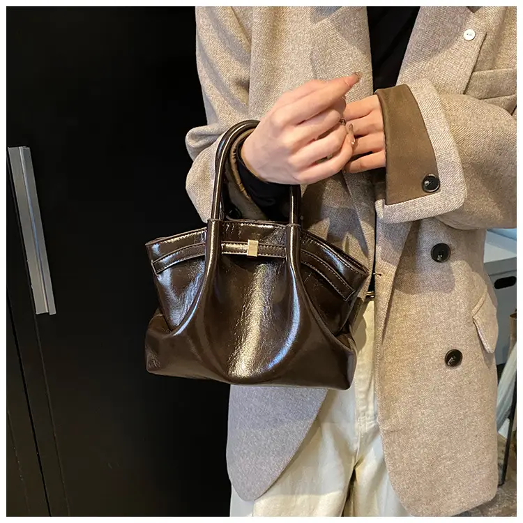 Black Faux Leather Crossbody Bag 2024 Trendy — feature 34