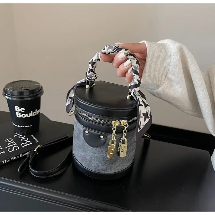 High-end Chain Shoulder Bag Women 2024 New Style — feature 17