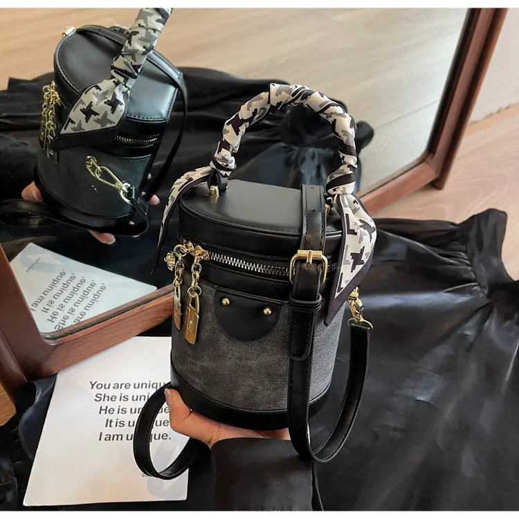 High-end Chain Shoulder Bag Women 2024 New Style — feature 24