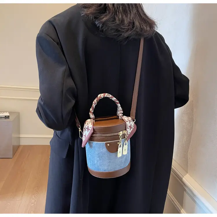 High-end Chain Shoulder Bag Women 2024 New Style — feature 33