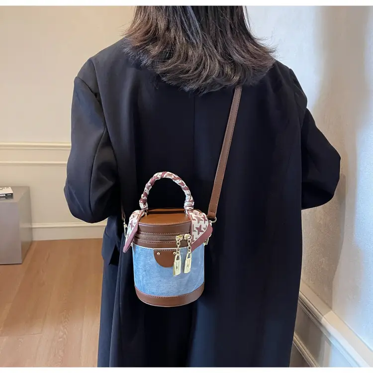 High-end Chain Shoulder Bag Women 2024 New Style — feature 34