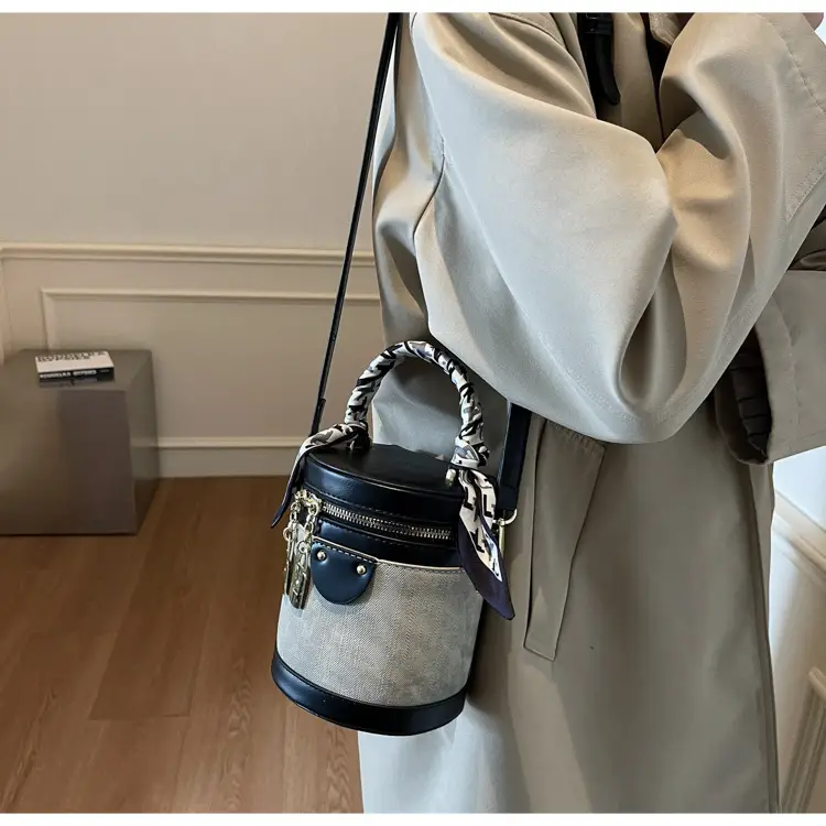 High-end Chain Shoulder Bag Women 2024 New Style — feature 42