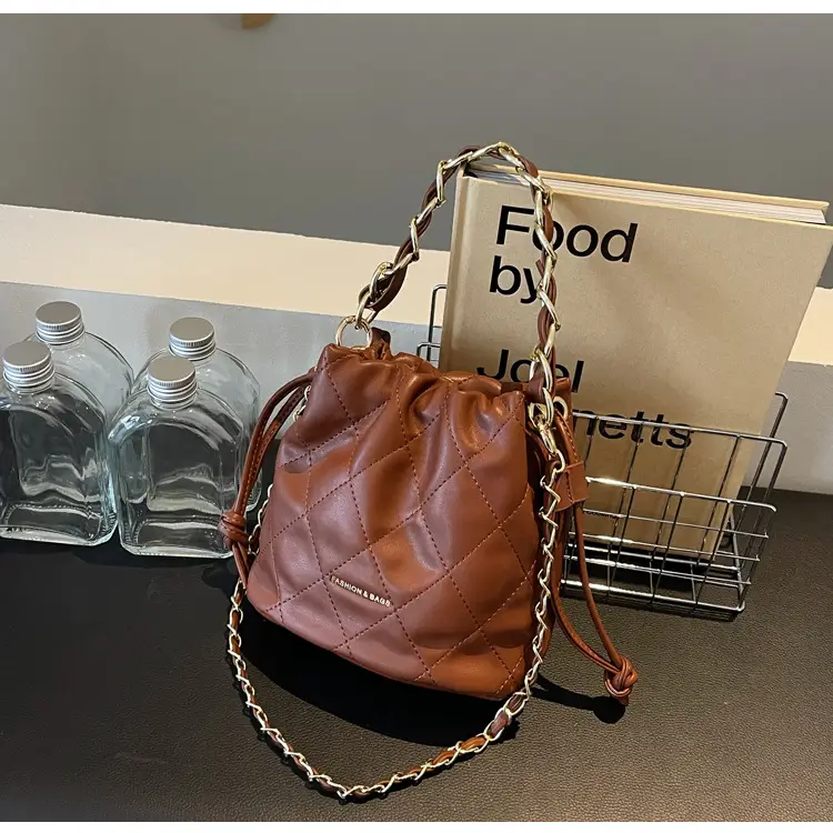 Black Quilted Chain Crossbody Bag for Women — feature 9