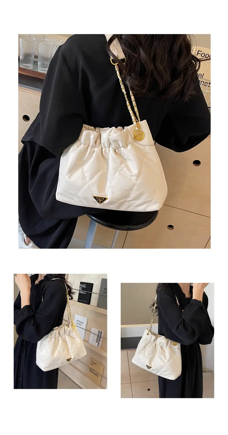 White Chain Tote Bag for Women 2026 — feature 5