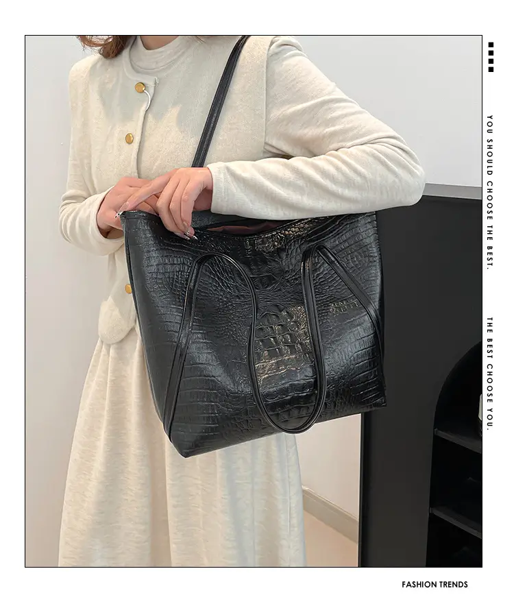 Black Croc Embossed Tote Bag Women 2024 Winter Large Capacity — feature 1