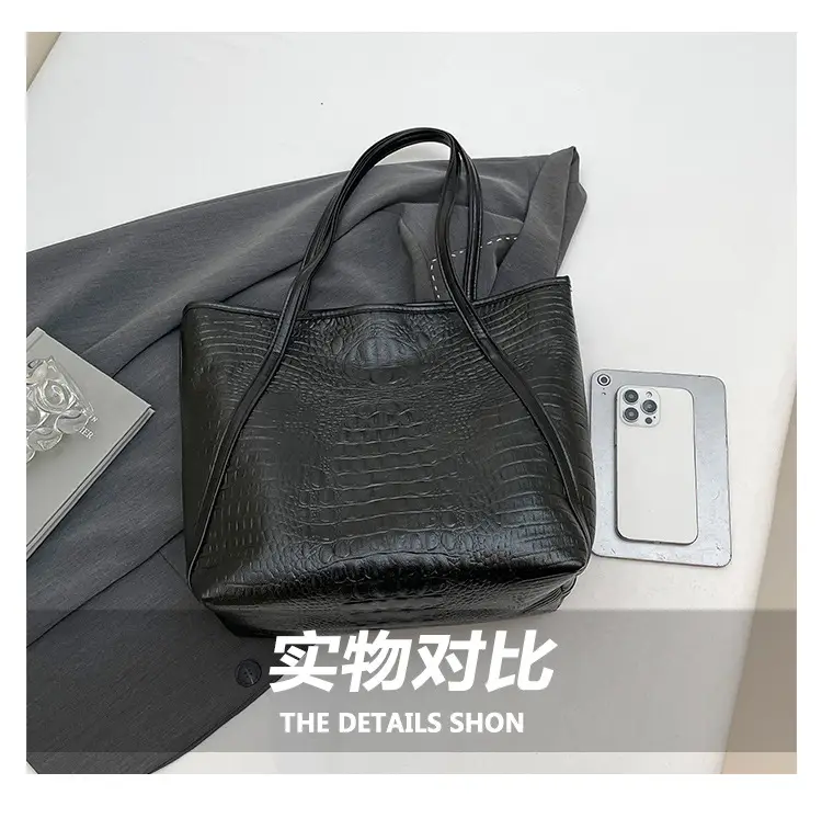 Black Croc Embossed Tote Bag Women 2024 Winter Large Capacity — feature 6