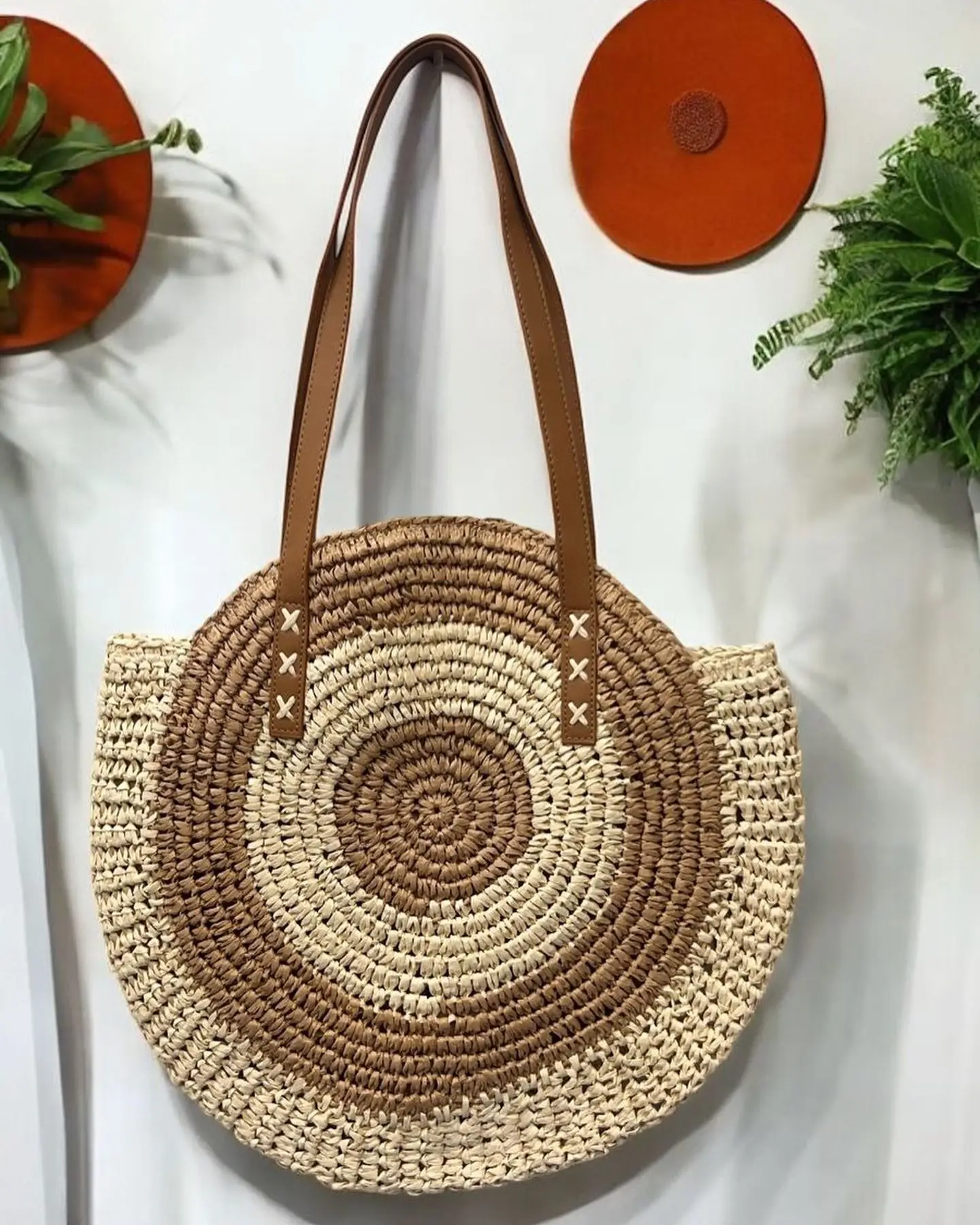 One-Shoulder Round Straw Bag for Women - Image 9
