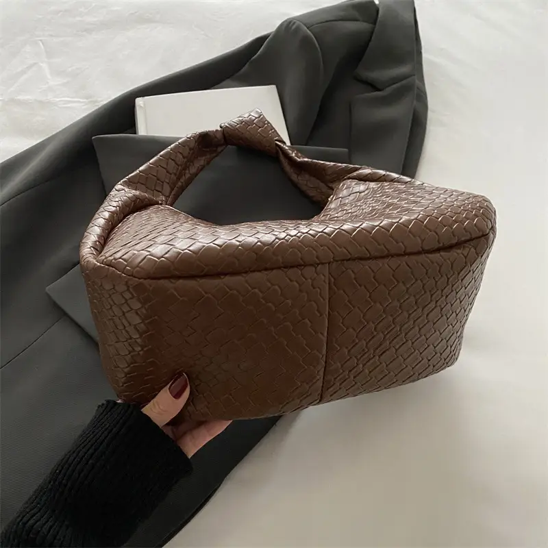 Women's Brown Crocodile-Textured Shoulder Bag 2024 New - Image 6