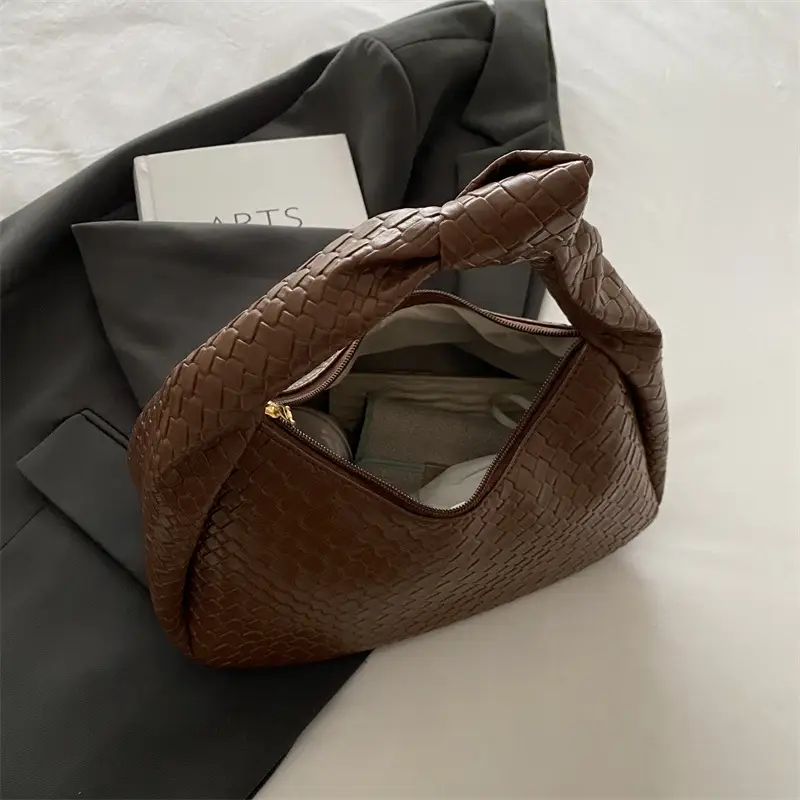 Women's Brown Crocodile-Textured Shoulder Bag 2024 New - Image 8