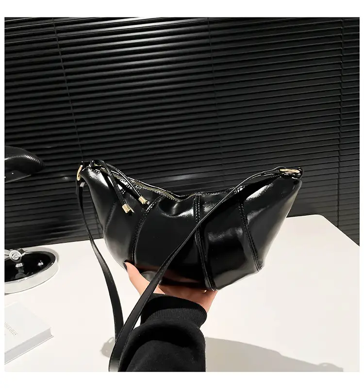 Brown Crossbody Bag for Women Winter New Retro Fashion — feature 10