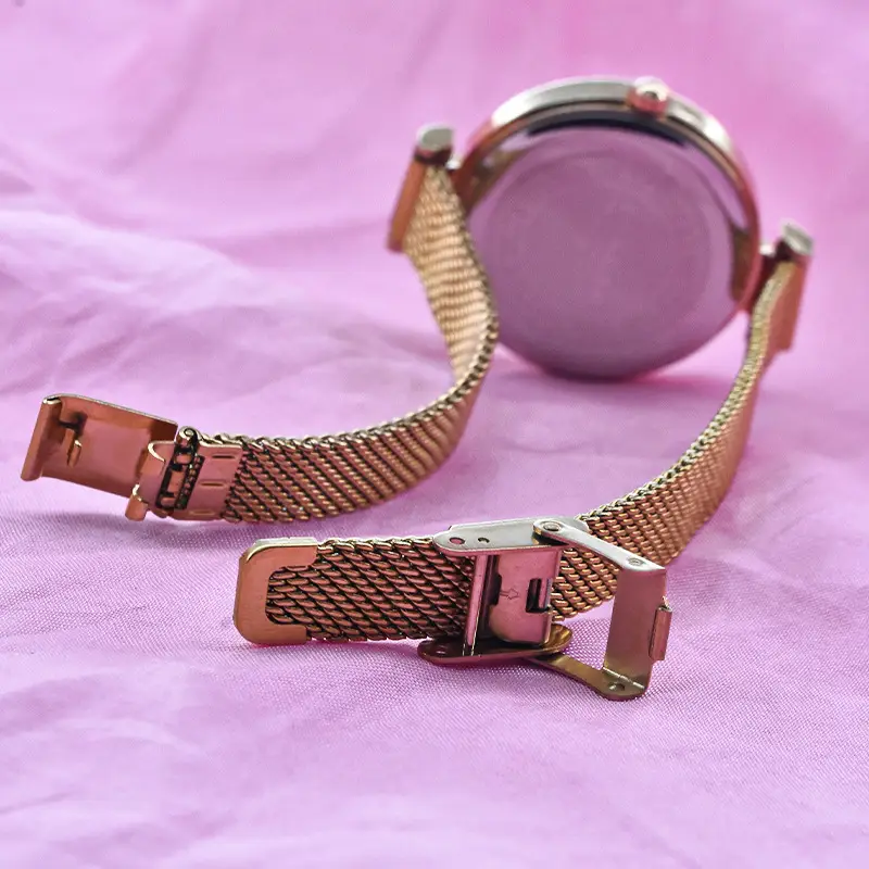 Lamar Gold Mesh Quartz Watch for Women — feature 16
