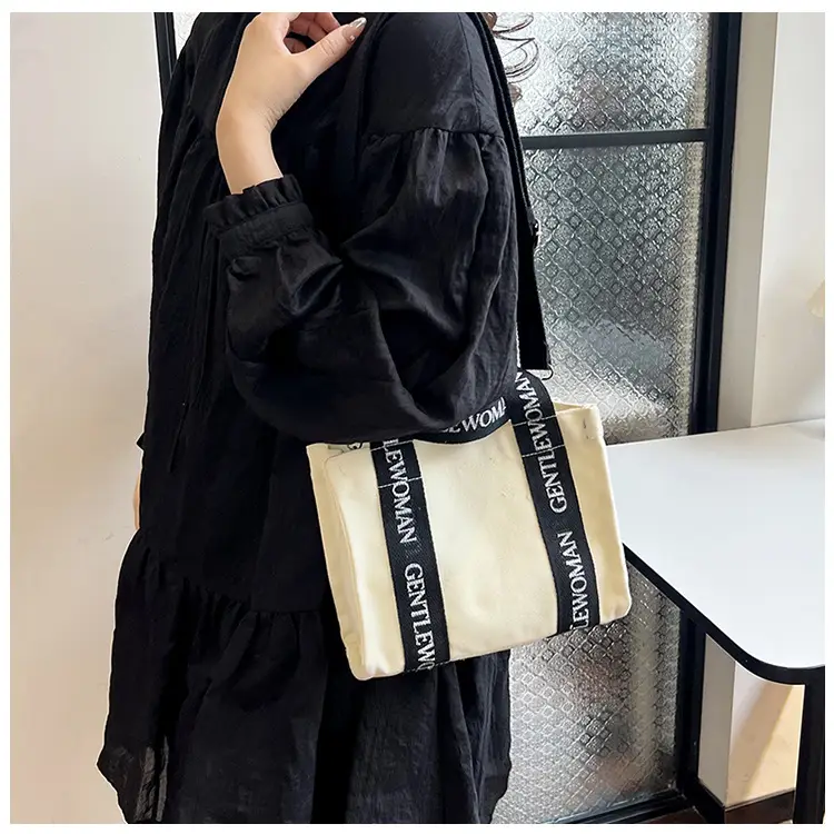 Thai Canvas Shoulder Bag Black White 2024 — feature 17