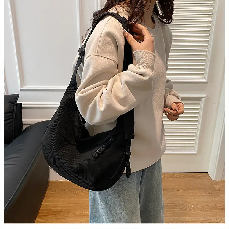 Black Fleece Shoulder Bag Large Capacity Crossbody Travel Commute — feature 24