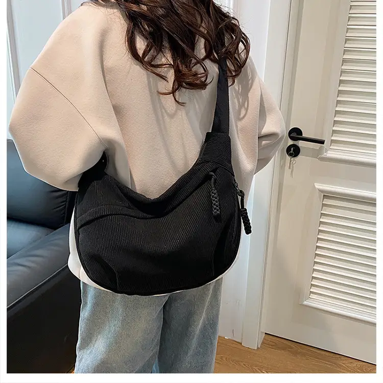Black Fleece Shoulder Bag Large Capacity Crossbody Travel Commute — feature 26