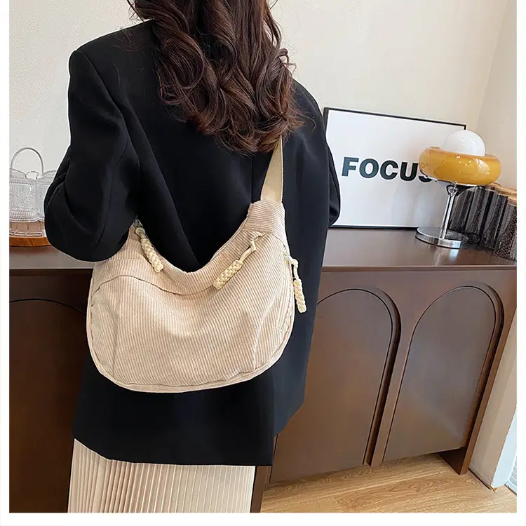 Black Fleece Shoulder Bag Large Capacity Crossbody Travel Commute — feature 32